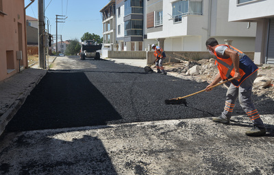 TEPEBAŞI'NDA ÜSTYAPI ÇALIŞMALARI SÜRÜYOR